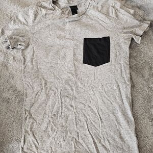 H&M Light Gray Tee with Black Pocket